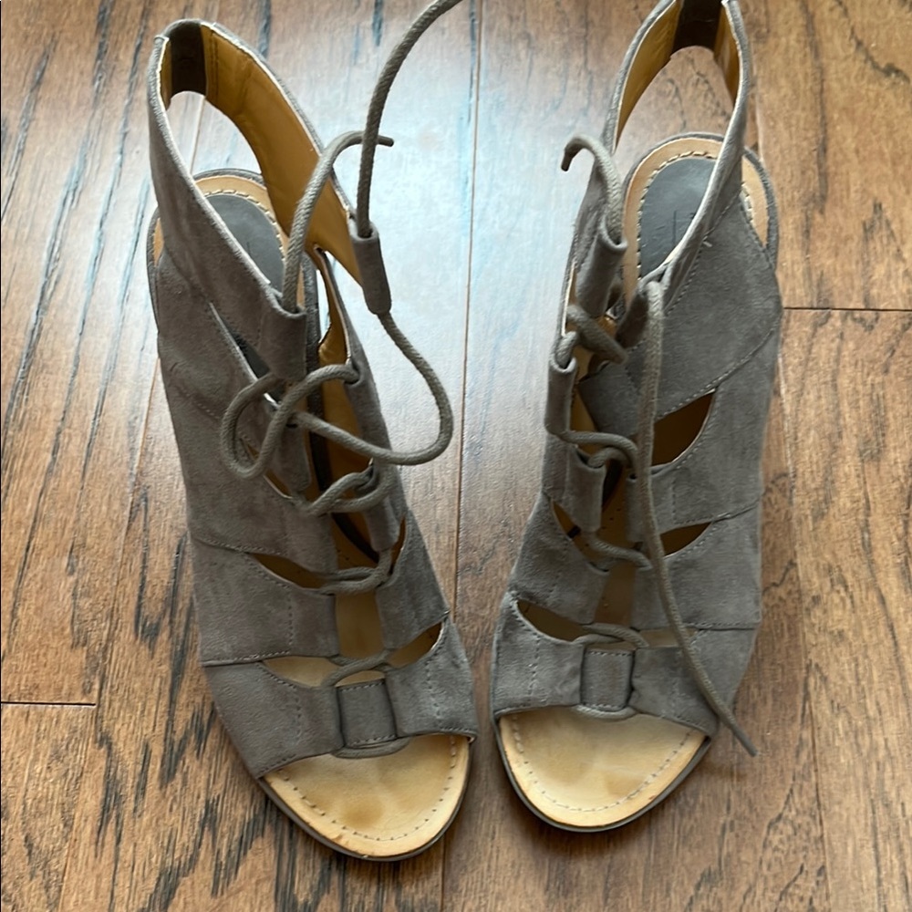 Melrose and Market Gray Lace-Up Wedges